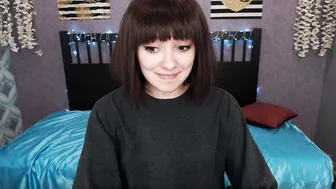 samanta941 finger in the cave