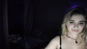 sexyalice1997 The calf jerks off and cums
