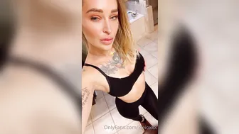 kleioxxx onlyfans depraved women masturbate