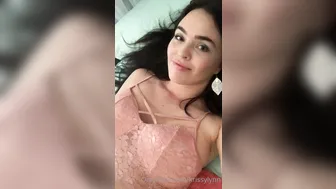 krissylynn onlyfans swallows a toy