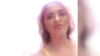 krissylynn onlyfans whore model shows off her beauty