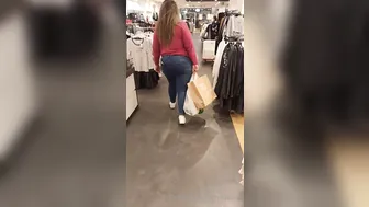 OUSET onlyfans young bitch fucks herself with sex toys