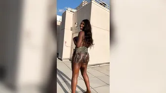 FOSHPOSH onlyfans experienced woman paws lips sex