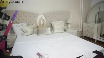 anisyia onlyfans skin masturbates pussy