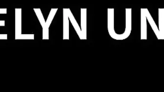 evelynuncovered onlyfans jerking on the bed