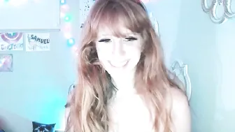 bdaysquish blonde takes off her stockings and daubs
