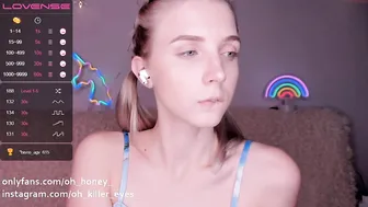 oh_honey_ cute babe showing slut shapes