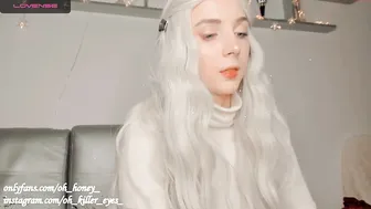 oh_honey_ Charming chick