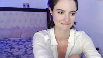 roxperience the stubborn slut fucks herself with a phallus