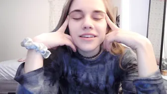 rose_carter attractive cockroach shows tanned body