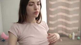 amy_sneider luxurious female massaging nipples