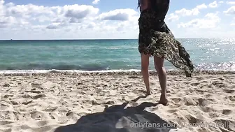 Mia Isabella busty babe masturbates shaved cunt