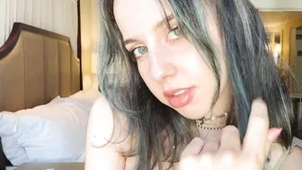 Princess Violette luscious whore rubs boobs with oil