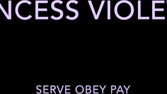 Princess Violette busty skin fucks pussy dildo