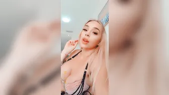 xxbeccamarie Attractive females