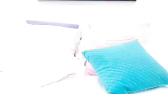 RussianXXtasy undresses and shows puffy bread