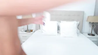 L_U_A young trash masturbates shaved pussy