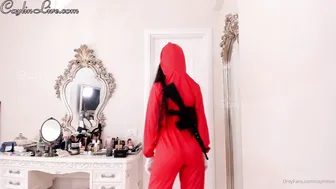 Caylin OnlyFans skinny beauty jerks off in her shower