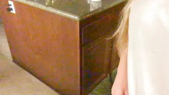 xnicoleanistonx cheeky mother