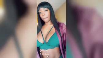 niyahreneenudes  appetizing mare jerking her pussy with a phallus