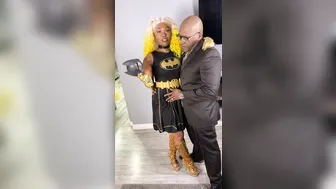 feedmeent whore charms with its shapes