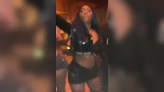 feedmeent passionately jerking off her wet cunt