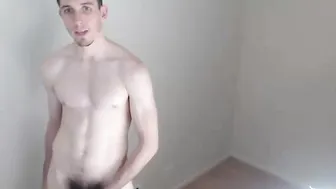kylehart18 Luxurious bitch in no hurry to undress