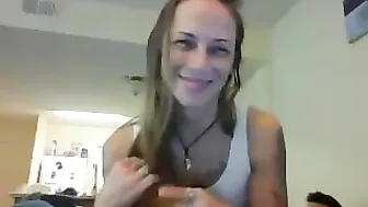 rawraw6969 Charming confused girlfriend fucks holes