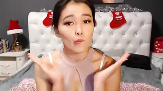 tiakyong Slim confused caresses shaved pussy