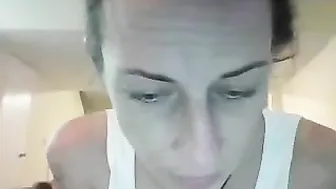 rawraw6969 playing with a vibrator