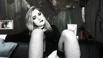 charlottelynn Sexy model - gently handjob pussy