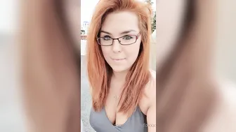 xmandyfoxxx  slut fucks pussy and cums