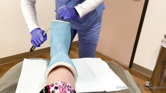 nickeyhuntsman  Seductive hottie