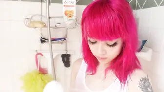 korpsekitten crazy bitch hard fingering both holes