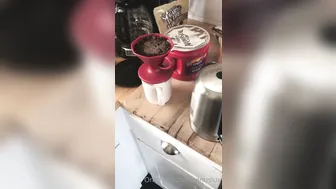 Venus Lux  slut female fucks both holes