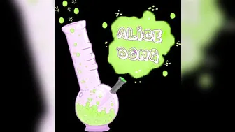 AliceBong cute chick shows off gorgeous body