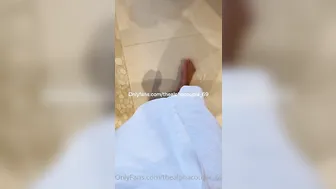 The_Alpha_Couple aka thealphacouple_ OnlyFans  shy on webcam