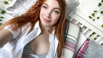Penny_Petite Sultry brunette