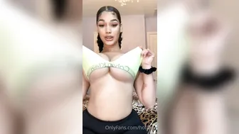 OnlyFans Hotlexi big tits and wet pussy