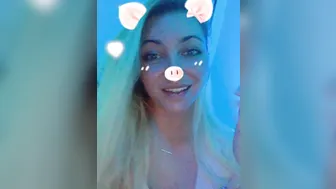 harlilotts Tanned blonde