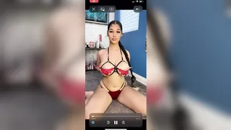 OnlyFans Hotlexi dick shows off her shaved cunt