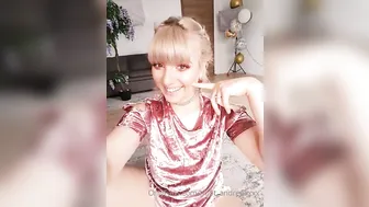 hoot_andreeaxxx stocking babe shows elastic tits