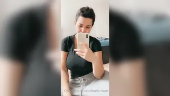 chloelamour wonderful mother pulls the cap with her fingers
