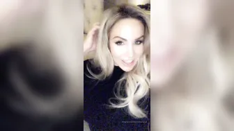 danniiharwood pretty woman pervertedly poops