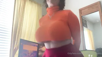 brooklynspringvalley teased by her gorgeous body