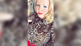 catrice blonde takes off her stockings and daubs