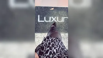 catrice charming lady blissfully bares