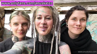 anuskatzz blonde girl fucks with sex toy