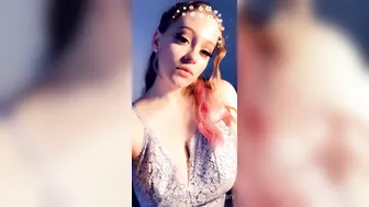 Onlyfans Amadani_sc   wonderful babe cums from a handjob