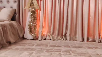 AmberEly Charming confused